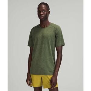 Lululemon Mens Metal Vent Tech 2.0 Shirt Medium Green Performance Athleisure Gym